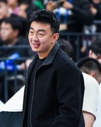 九游娱乐-宁波官方：刘家成与球队仍在履约期内，各项工作运转正常